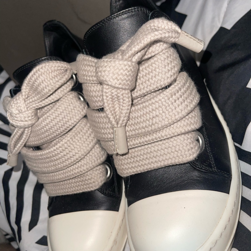 Rick owens low jumbo lace sneakers